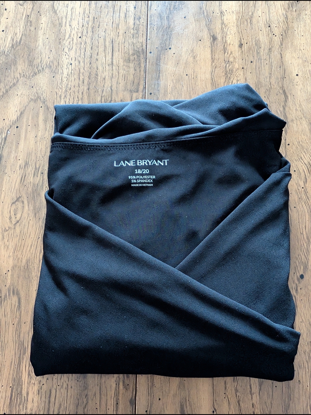 Lane Bryant Black Short Sleeve Criss Cross Top Size 18/20